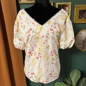 Floral Lace-Trimmed Women's Top (Brand Unknown)